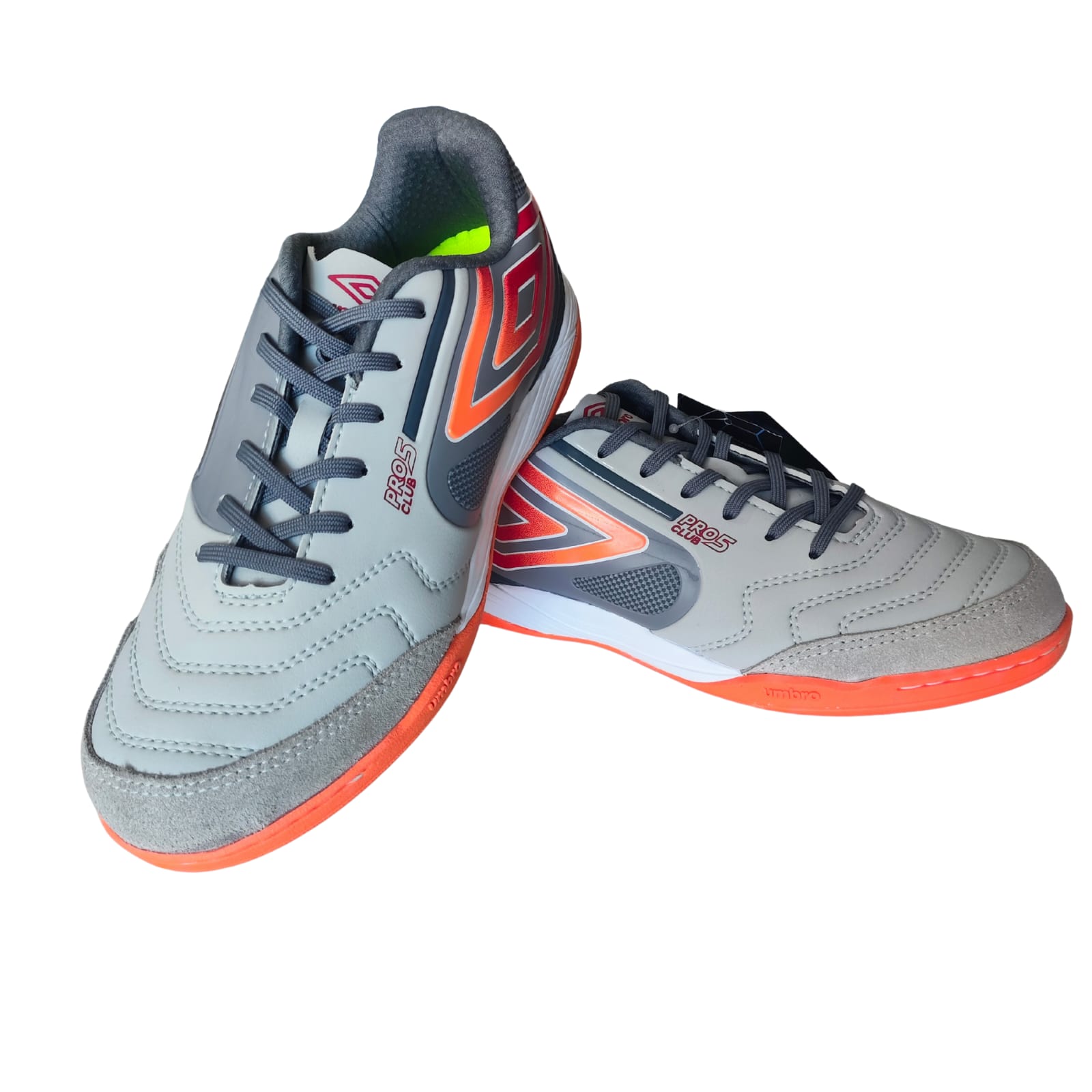 Chuteira Umbro Pro Bump 5 Club